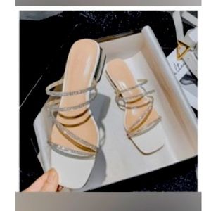 Shining sandals , silver ✨